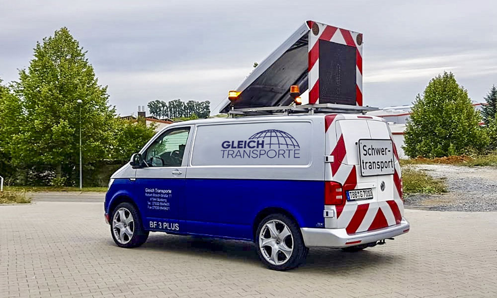 Begleit- und Genehmigungsservice | Begleitfahrzeug